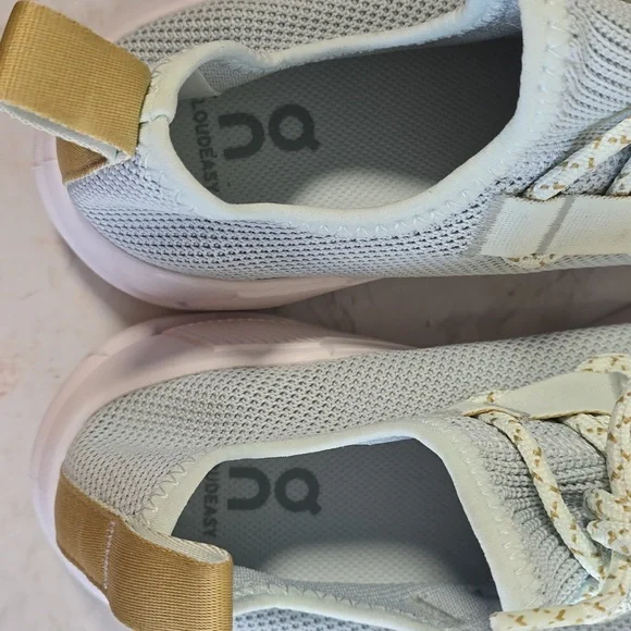 On Cloud Cloudeasy Light Gray Athletic Sneakers - Picture 13 of 14